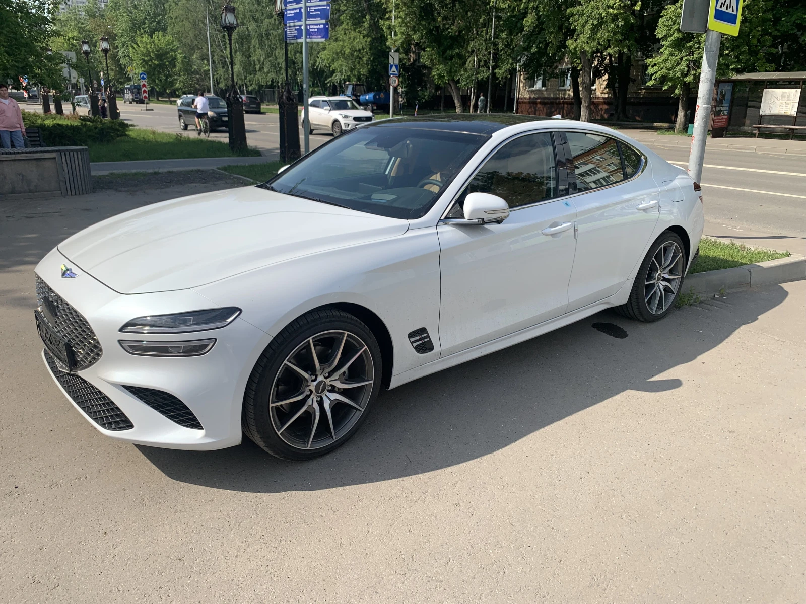 Genesis G70, 2022г, полный привод, автомат