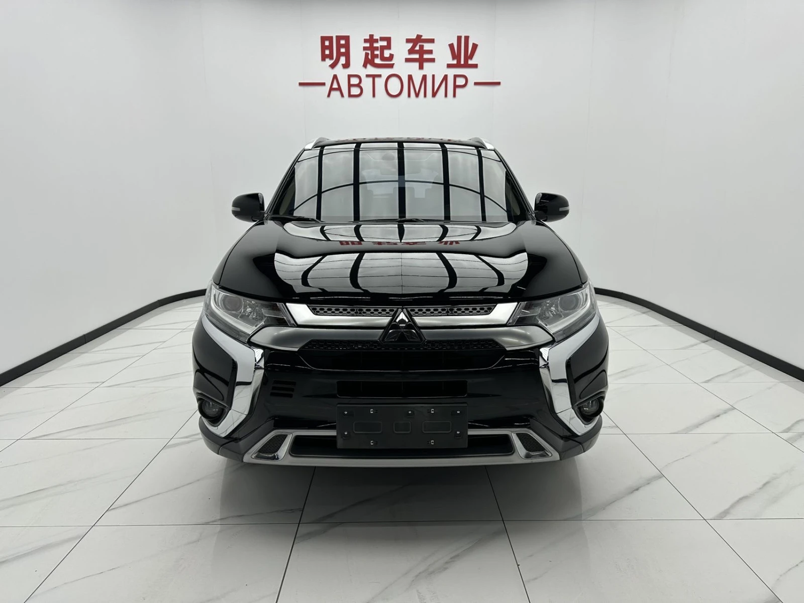 Mitsubishi Outlander, 2022г, передний привод, вариатор