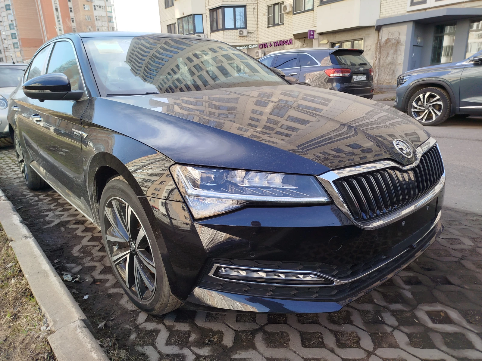 Skoda Superb, 2025г, передний привод, механика