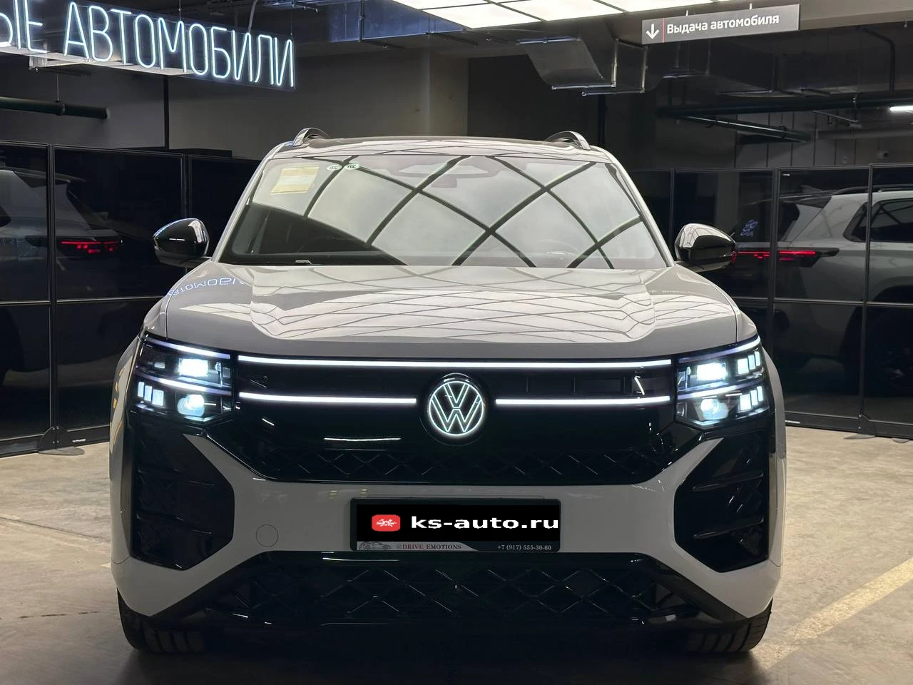 Volkswagen Teramont, 2026г, полный привод, робот