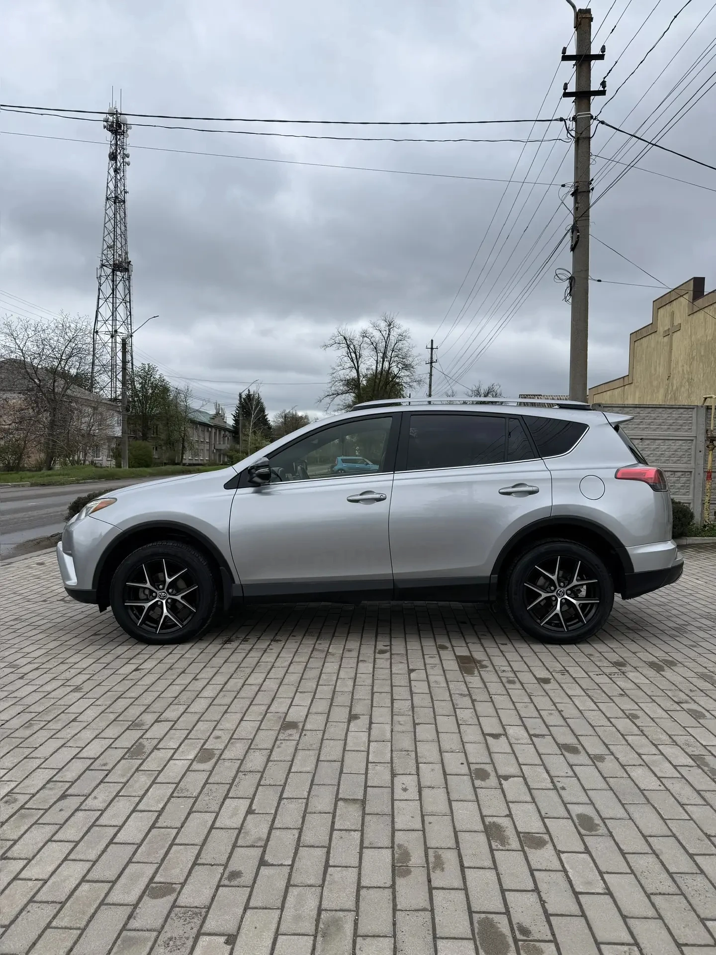 Toyota RAV4, 2017г
