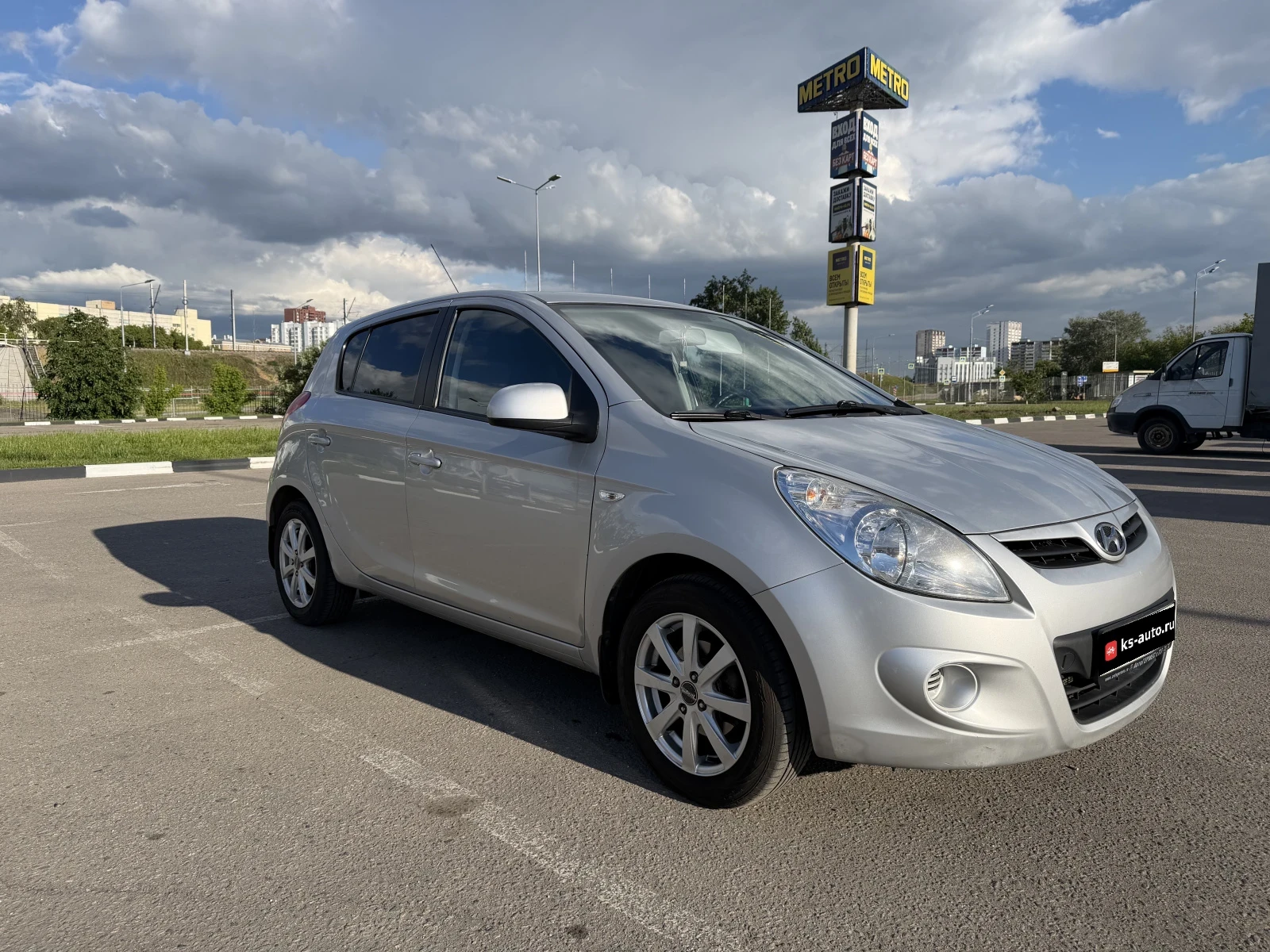 Hyundai i20, 2010г, передний привод, автомат