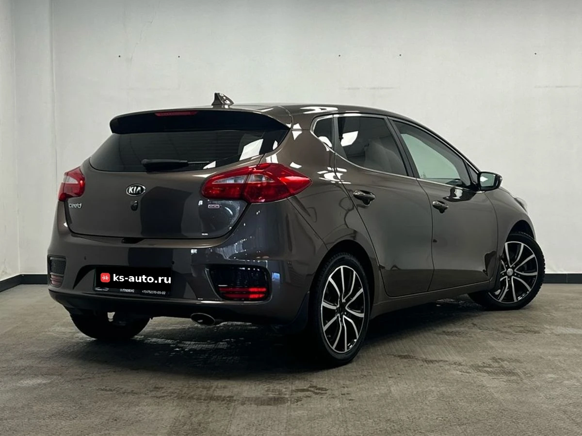 Kia Ceed, 2018г, передний привод, робот
