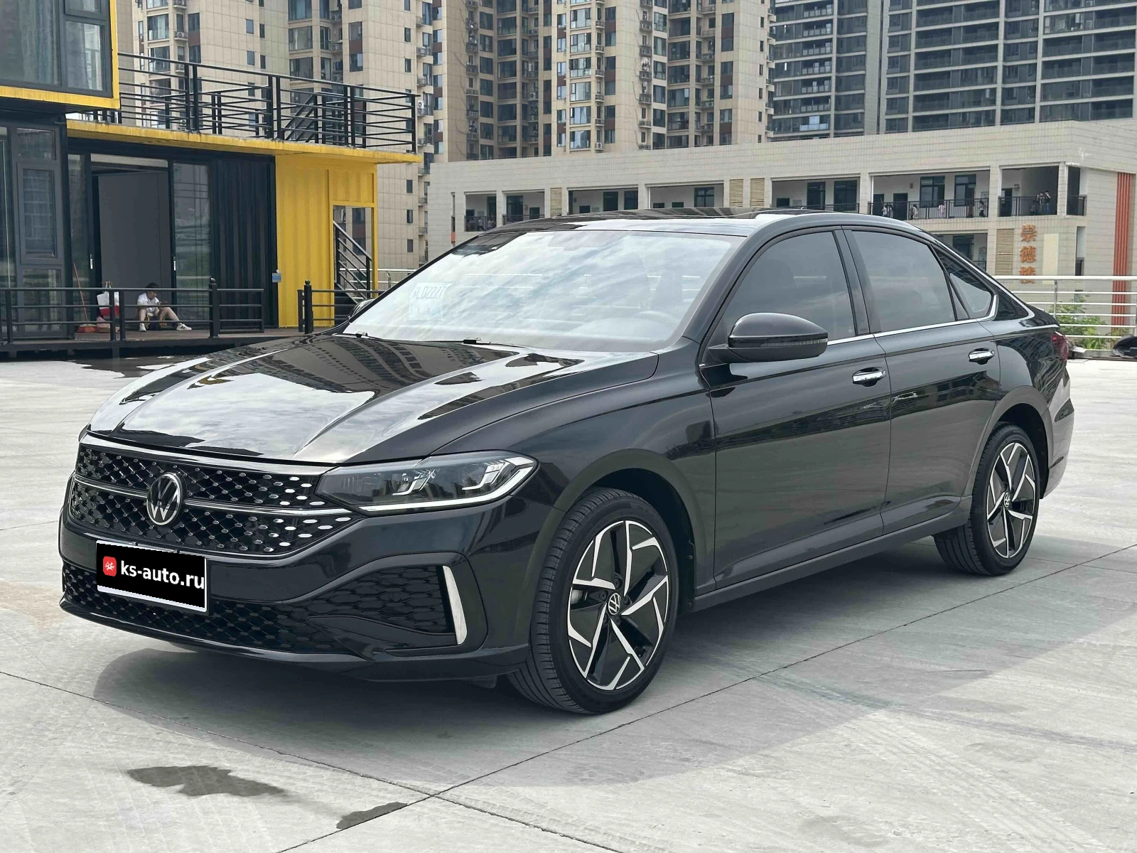 Volkswagen Lavida, 2023г, передний привод, робот