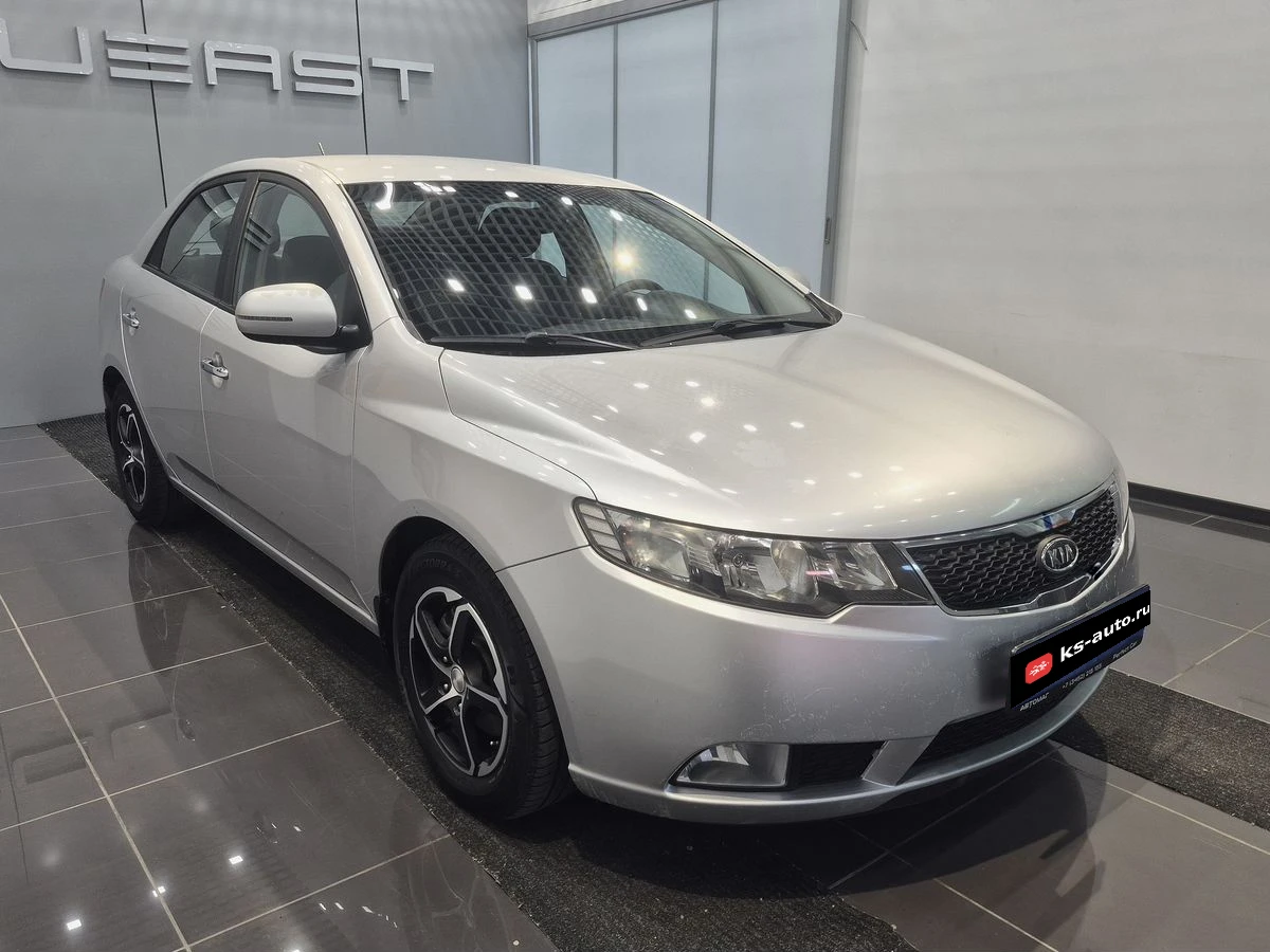 Kia Cerato, 2011г, передний привод, автомат