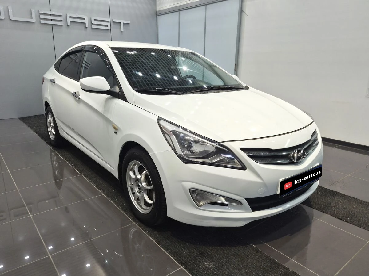 Hyundai Solaris, 2015г, передний привод, автомат
