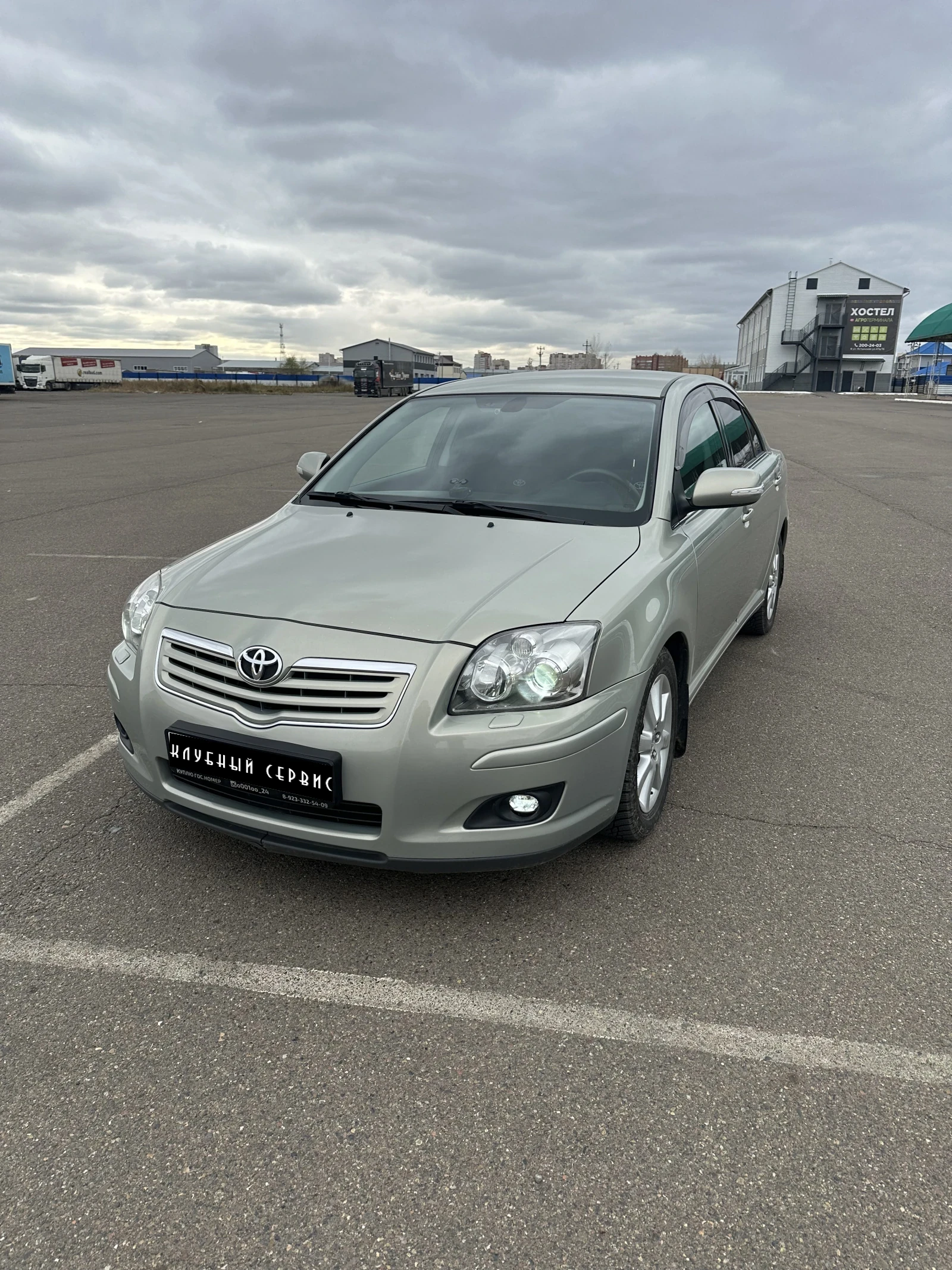 Toyota Avensis, 2008г, передний привод, автомат