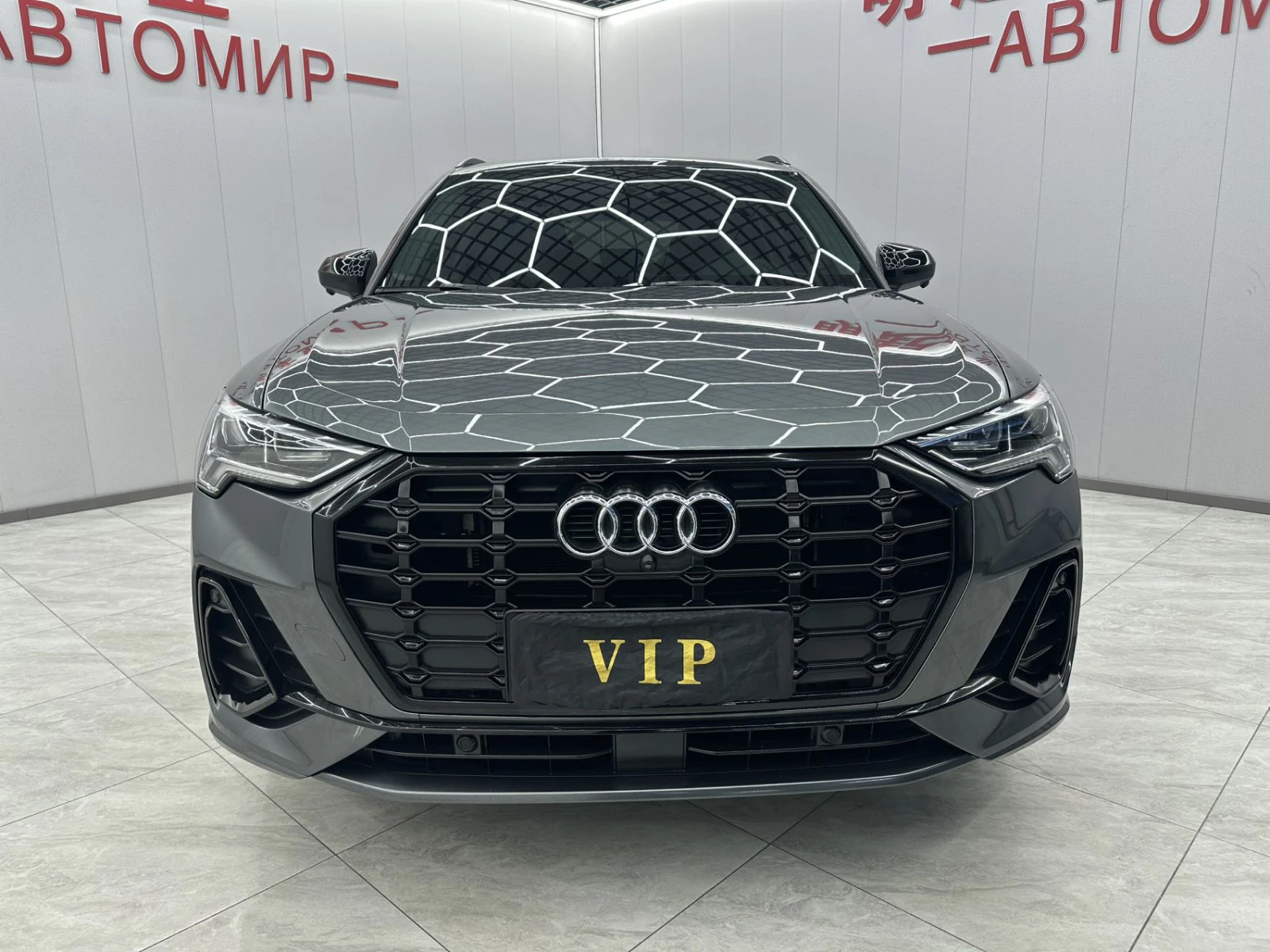 Audi Q3, 2022г, передний привод, робот