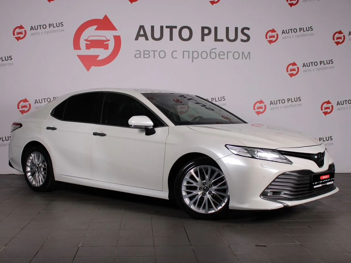 Toyota Camry, 2019г, передний привод, автомат