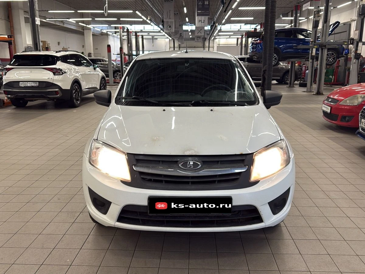 Lada (ВАЗ) Granta, 2015г, передний привод, автомат