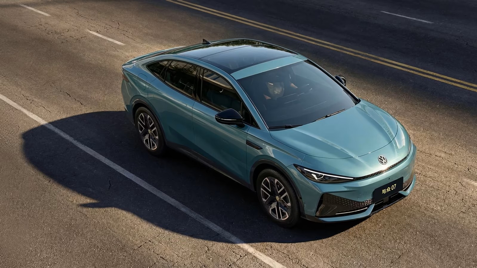 Новый электрический лифтбек Volkswagen ID. Unyx 07 уже у дилеров в Китае.
