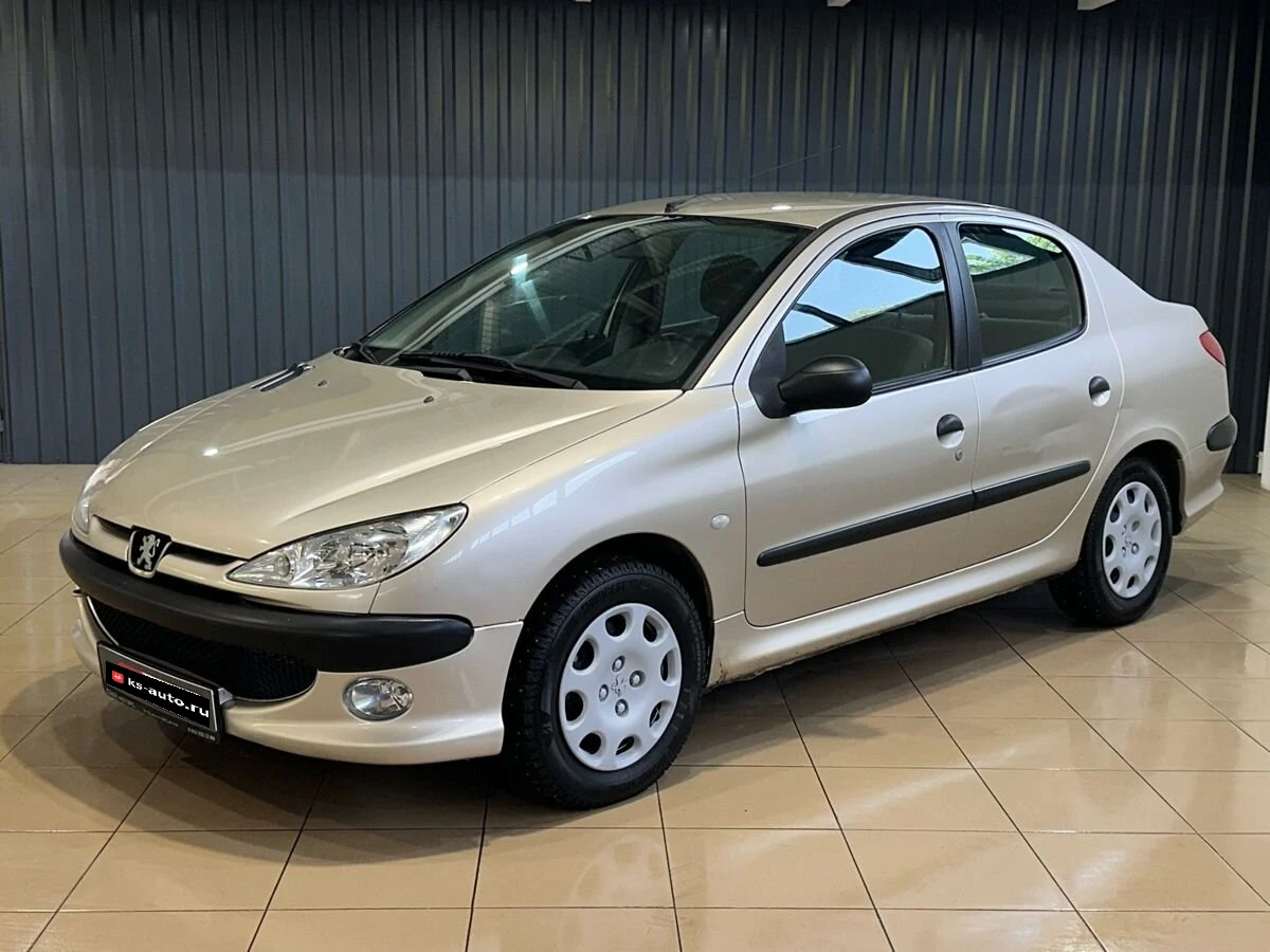 Peugeot 206, 2008г, передний привод, механика