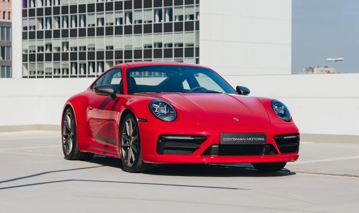 Porsche 911, 2023г, задний привод, робот