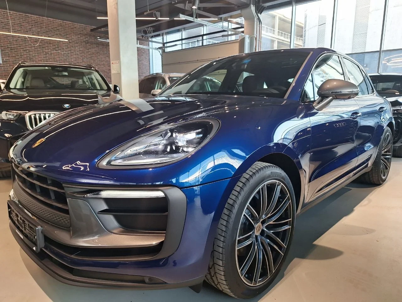Porsche Macan, 2025г, полный привод, робот