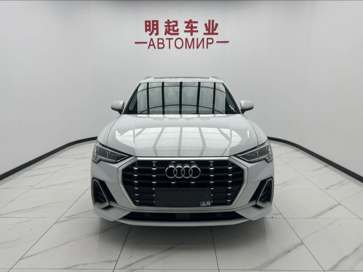 Audi Q3, 2021г