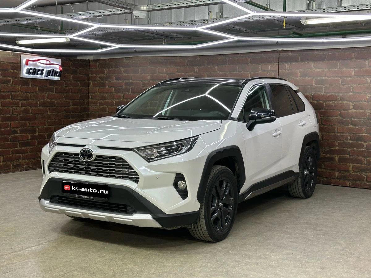 Toyota RAV4, 2022г, полный привод, вариатор