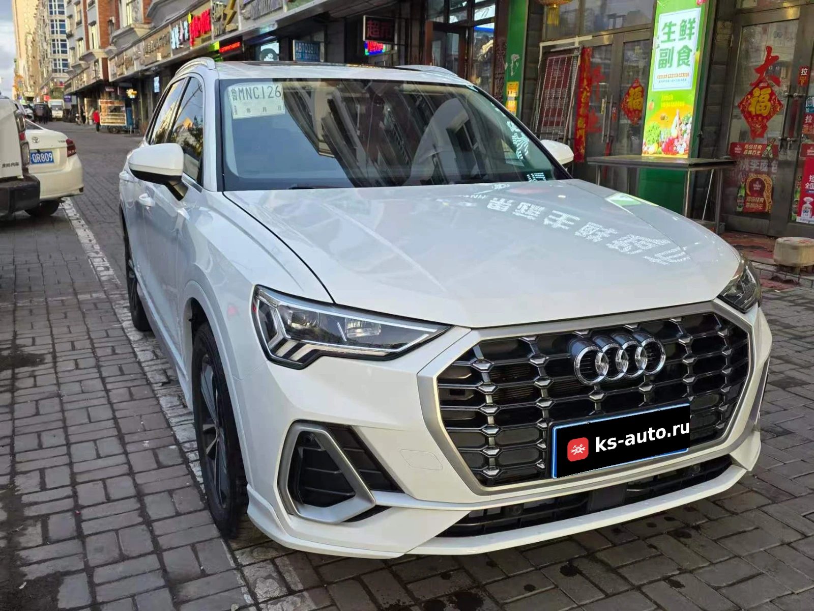 Audi Q3, 2022г, передний привод, робот