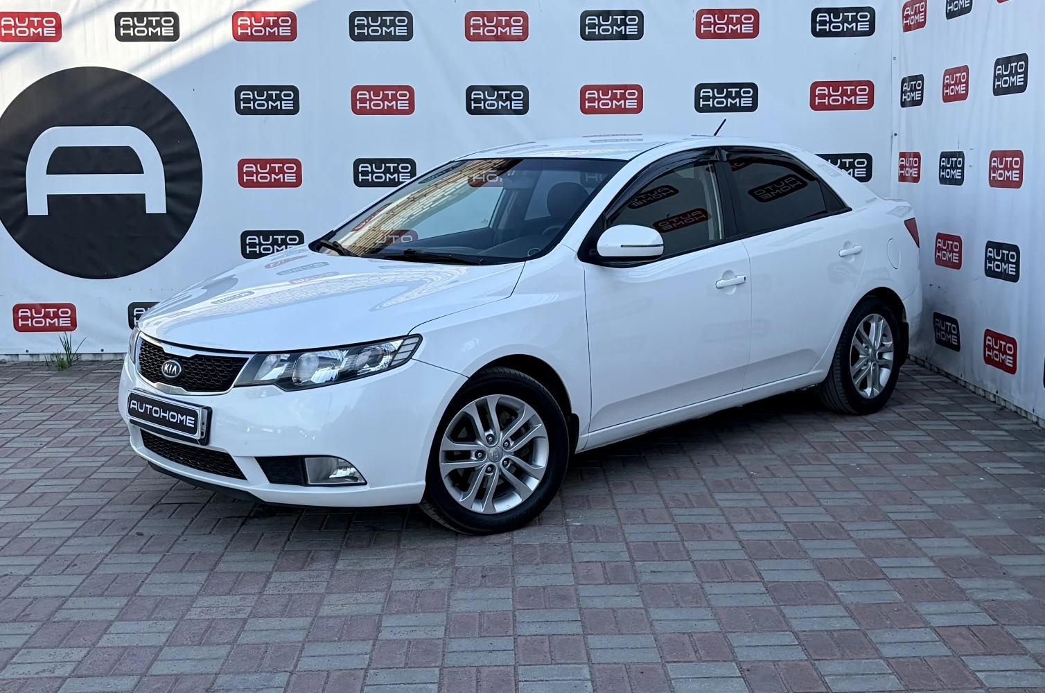 Kia Cerato, 2011г, передний привод, автомат