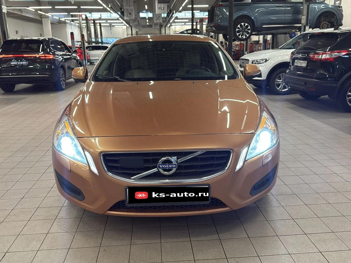 Volvo S60, 2011г, передний привод, автомат