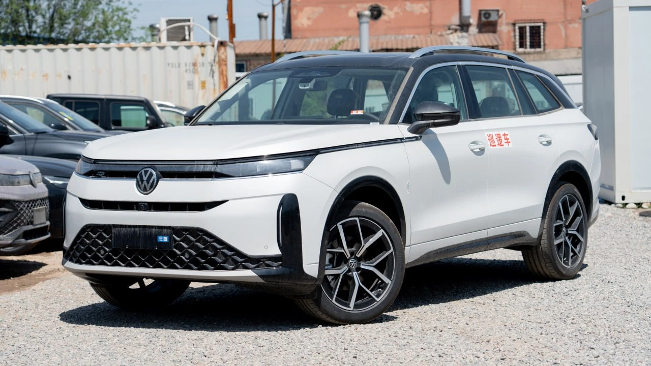 Volkswagen Tavendor, 2026г, полный привод, робот