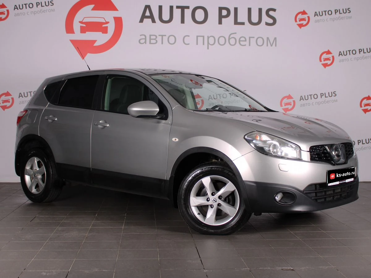 Nissan Qashqai, 2012г, передний привод, вариатор