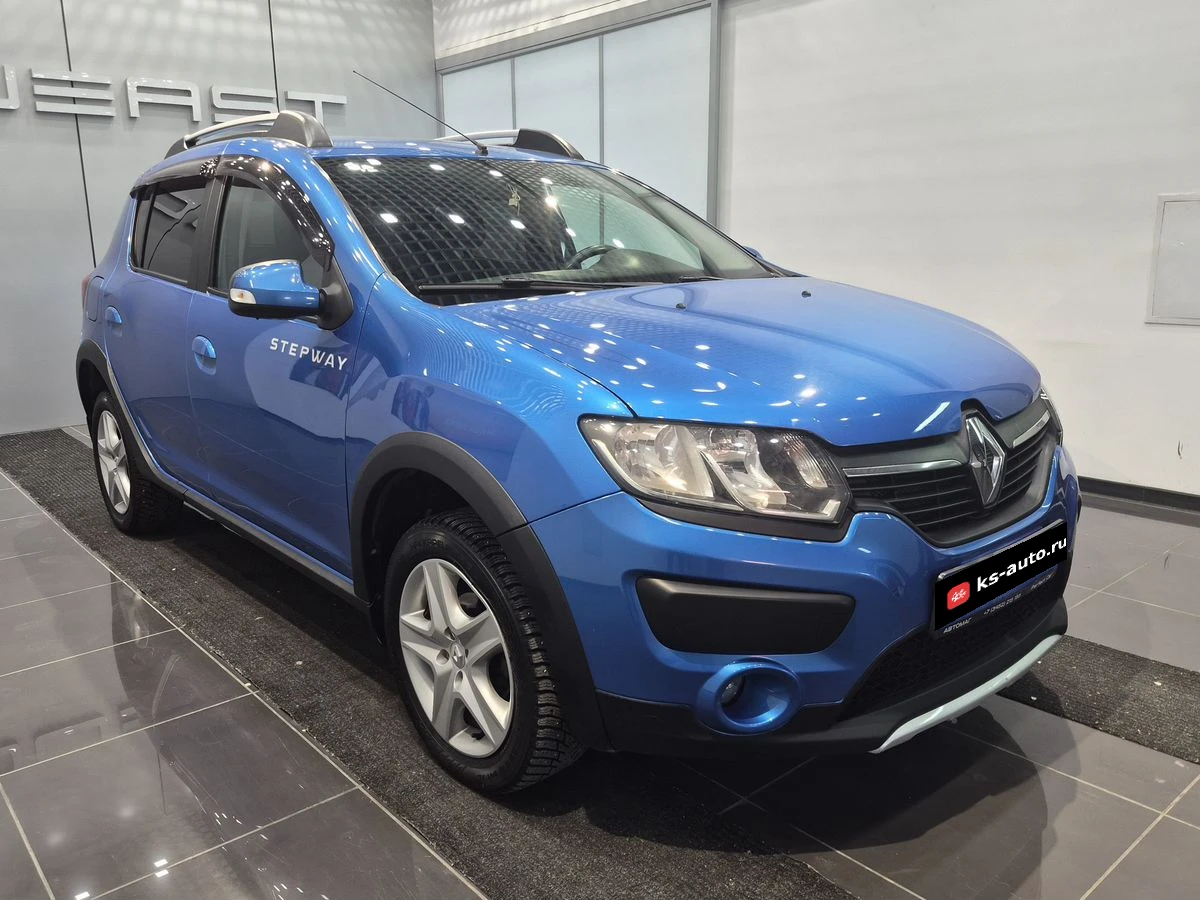 Renault Sandero, 2016г, передний привод, автомат