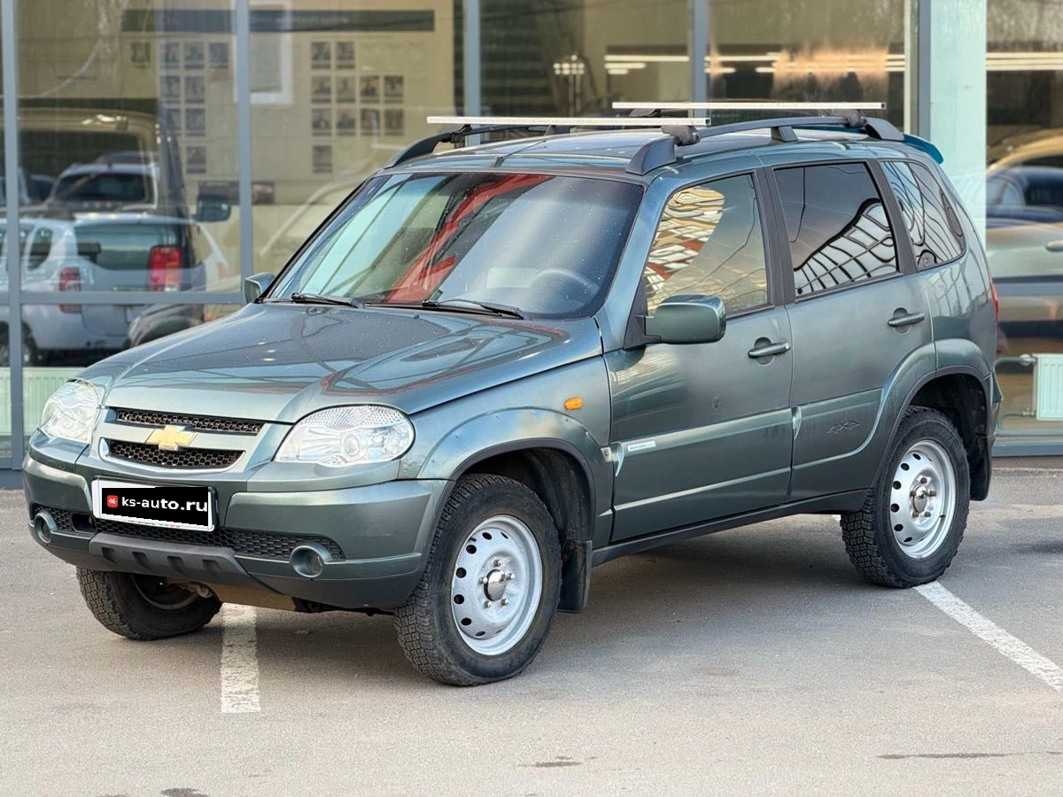Chevrolet Niva, 2011г, полный привод, механика
