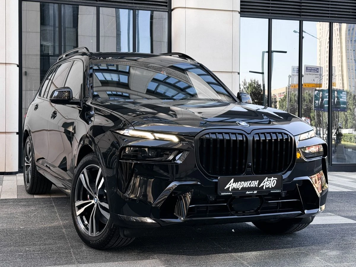 BMW X7, 2025г, полный привод, автомат