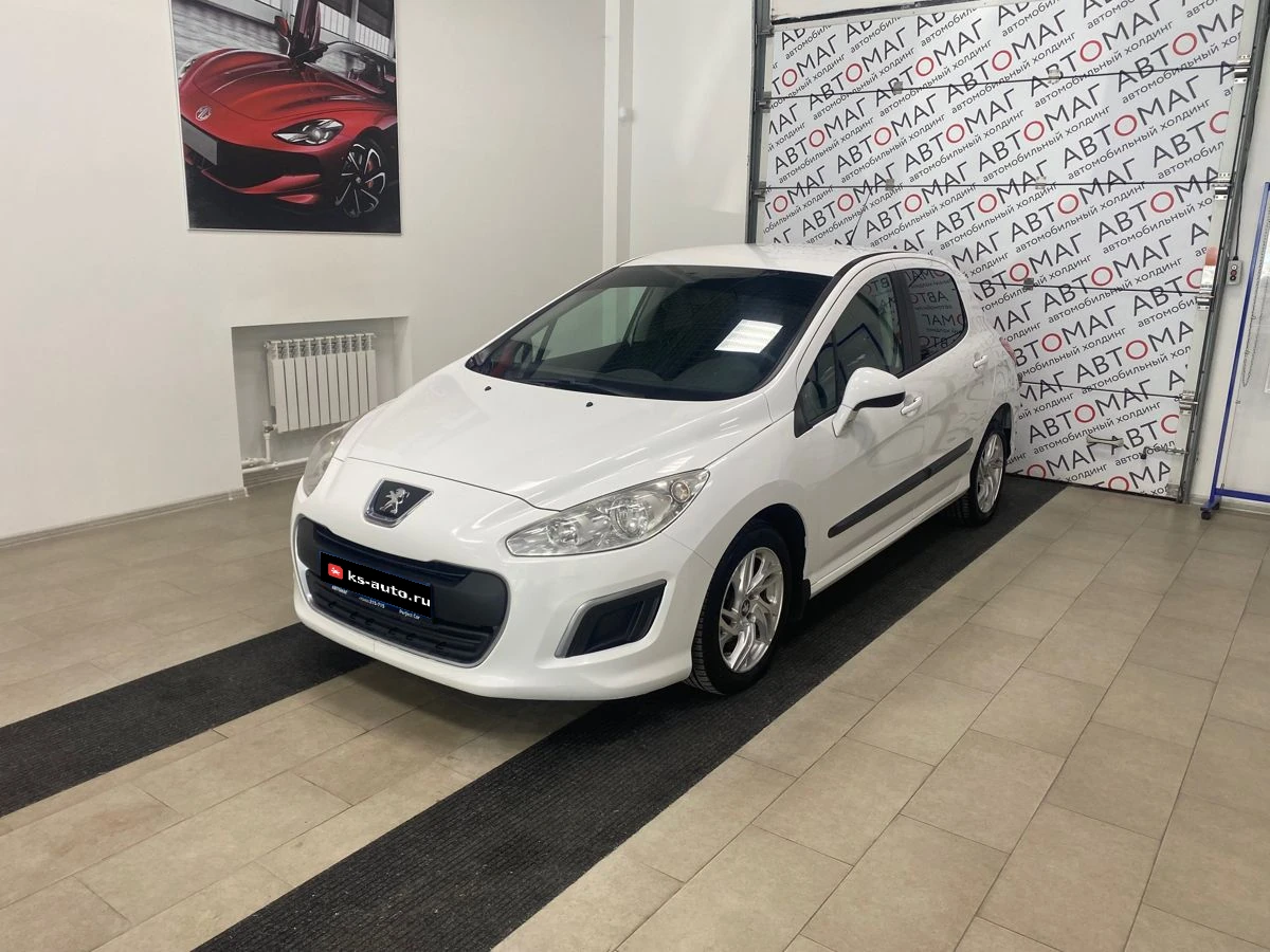 Peugeot 308, 2011г