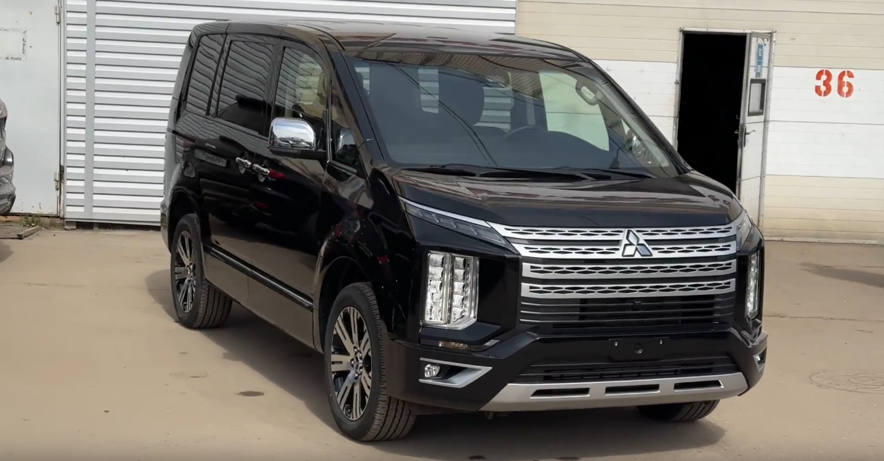 Mitsubishi Delica 2026 — честный обзор японского автобуса с дизелем и полным приводом