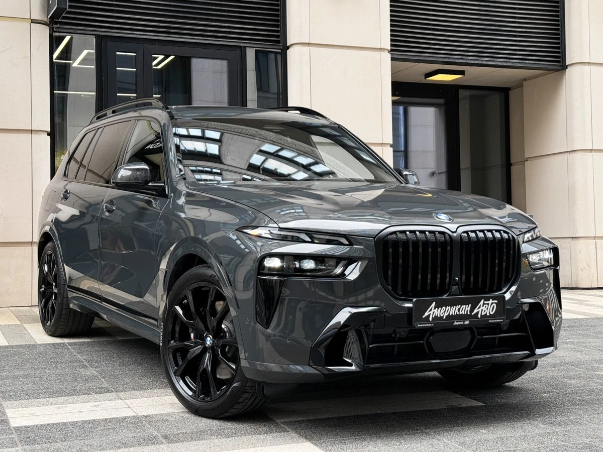 BMW X7, 2025г, полный привод, автомат