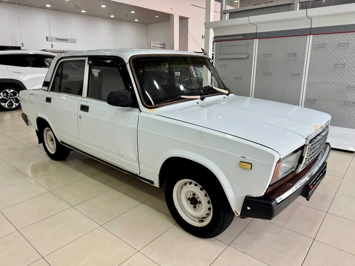 Lada (ВАЗ) 2107, 2005г, задний привод, механика