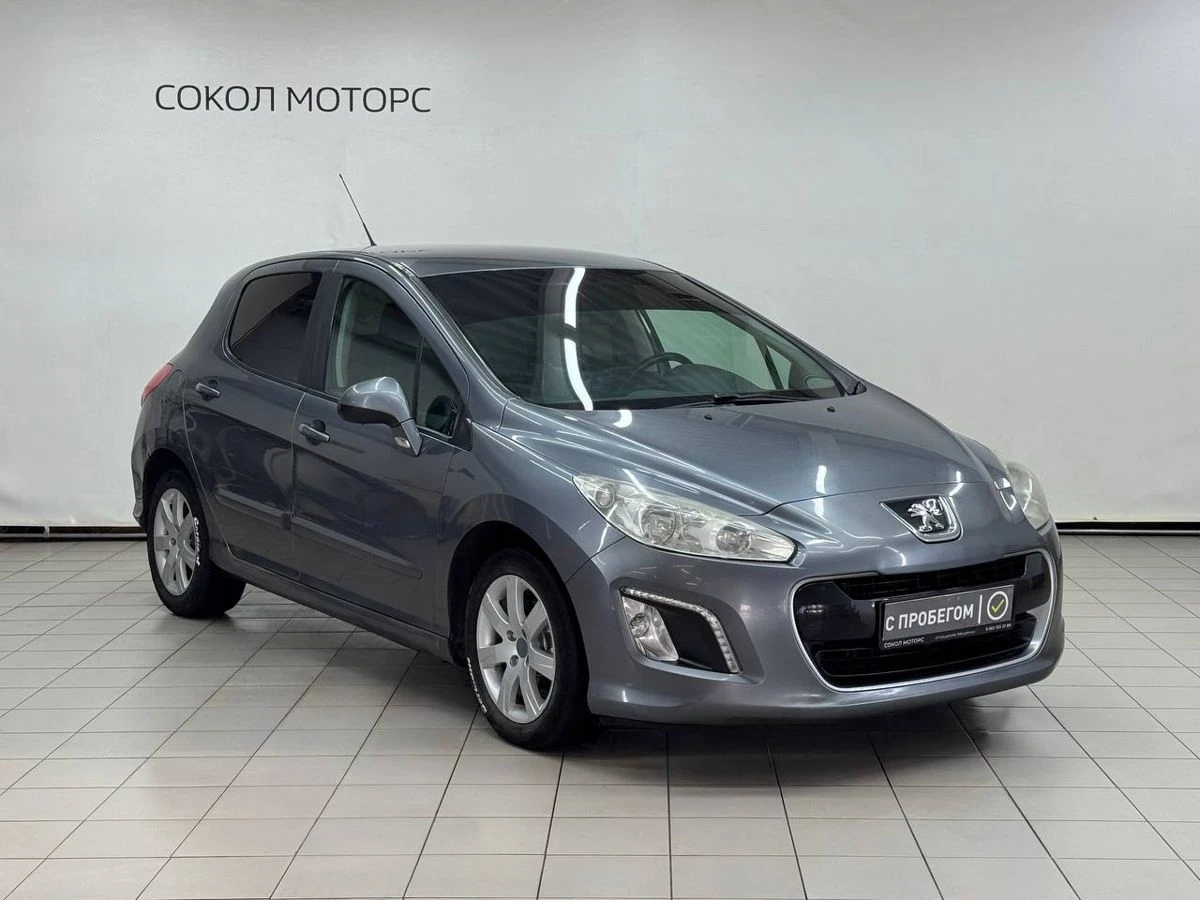 Peugeot 308, 2011г, передний привод, автомат
