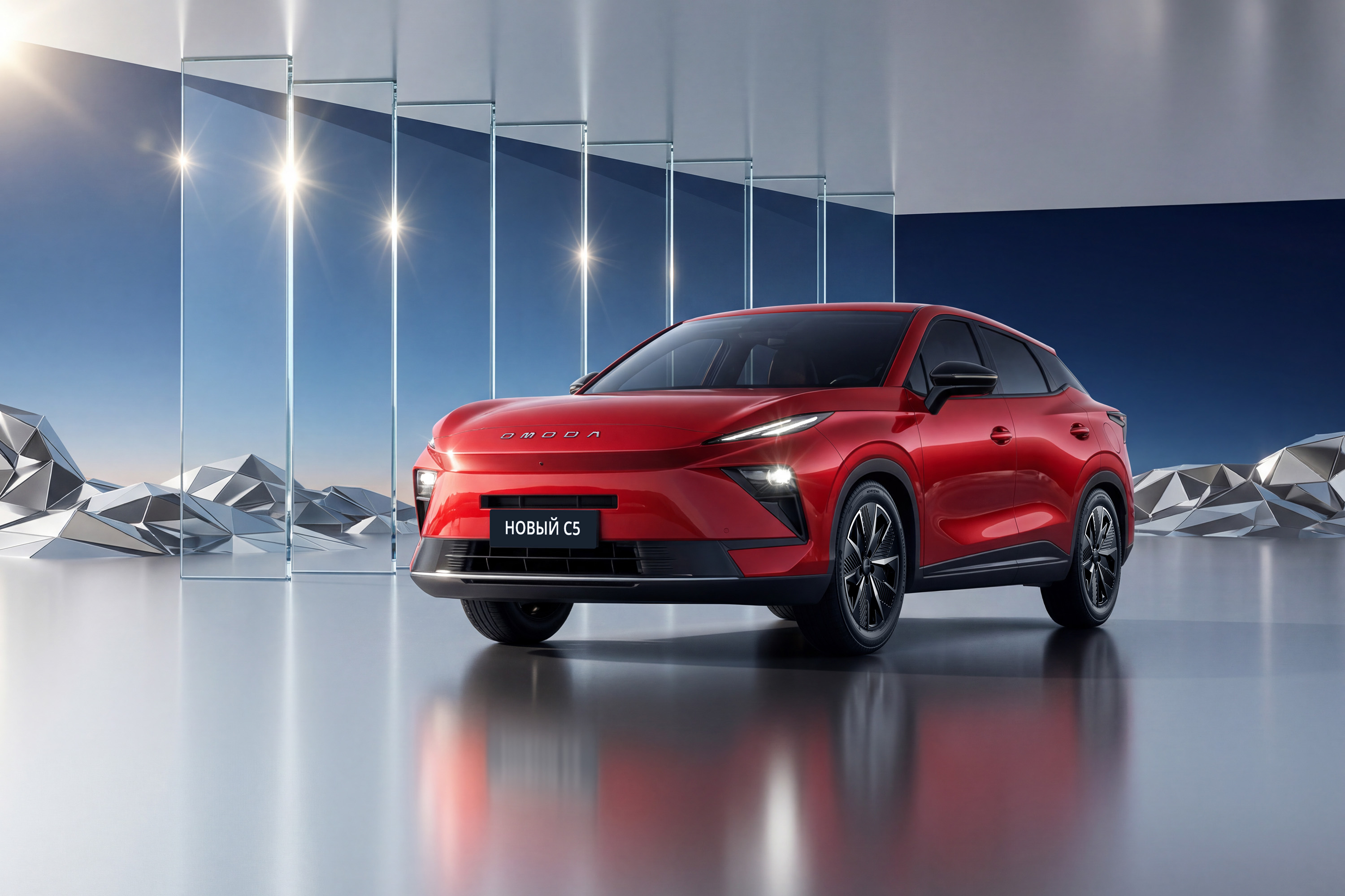 Бренд Omoda раскрыл комплектации и цены рестайлинговой версии кроссовера C5 для России.