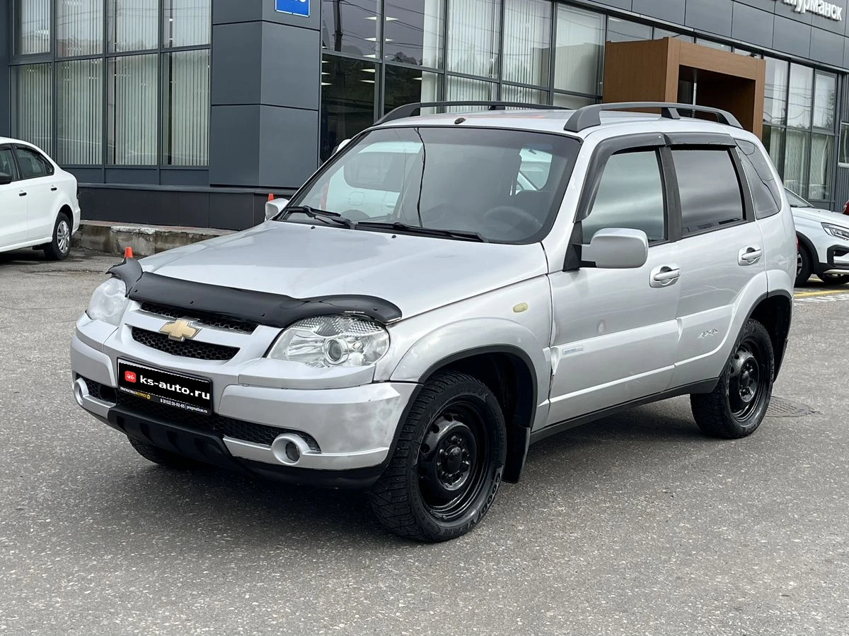 Chevrolet Niva, 2011г, полный привод, механика
