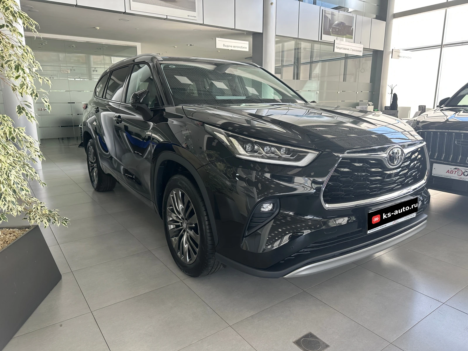 Toyota Highlander, 2026г, полный привод, автомат