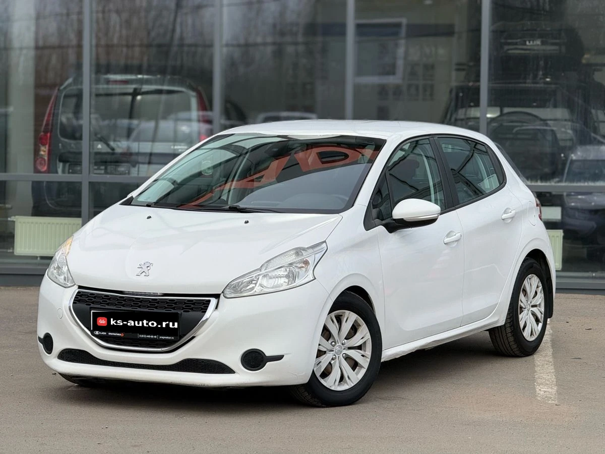 Peugeot 208, 2013г