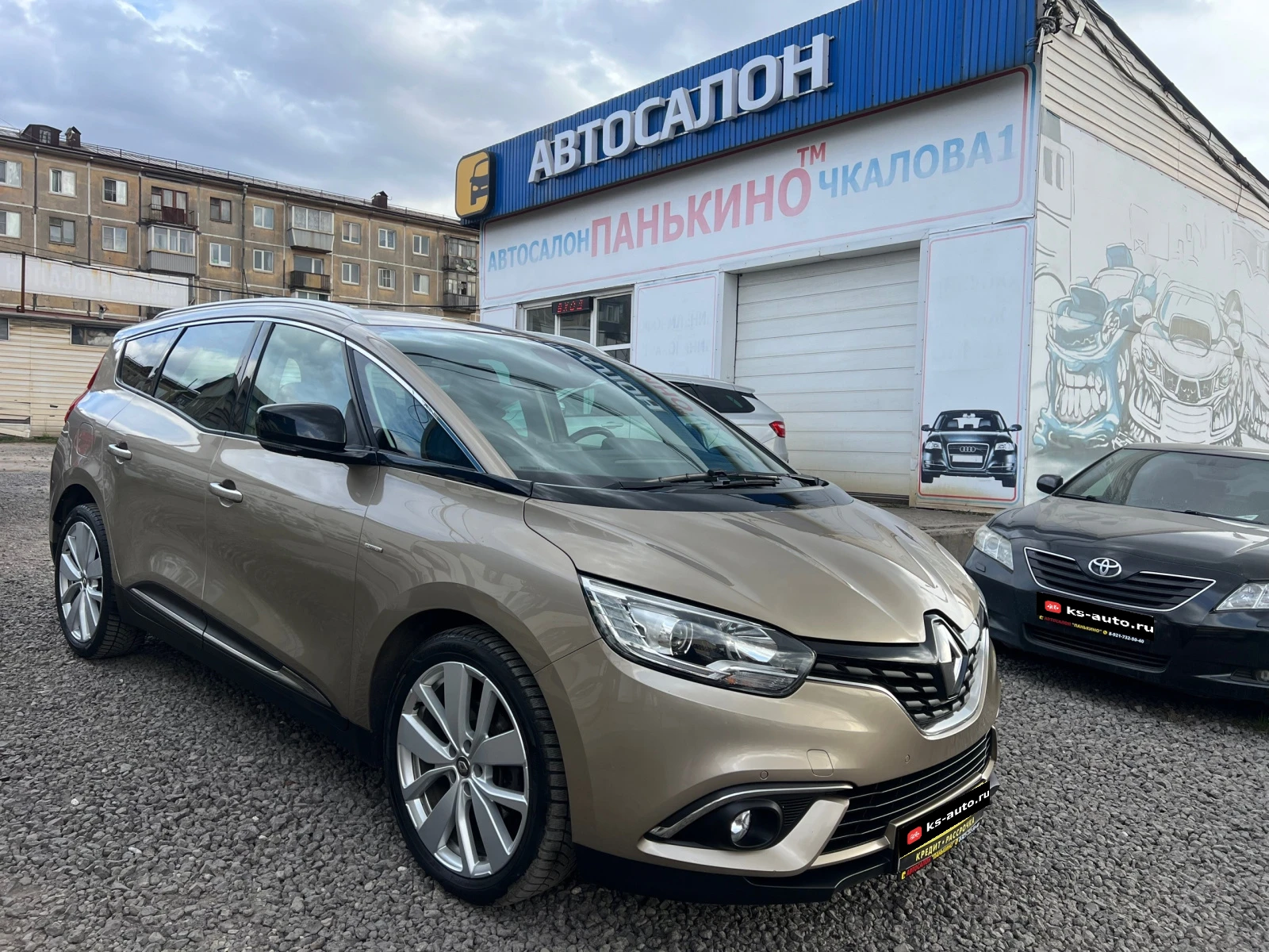Renault Scenic, 2018г, передний привод, робот