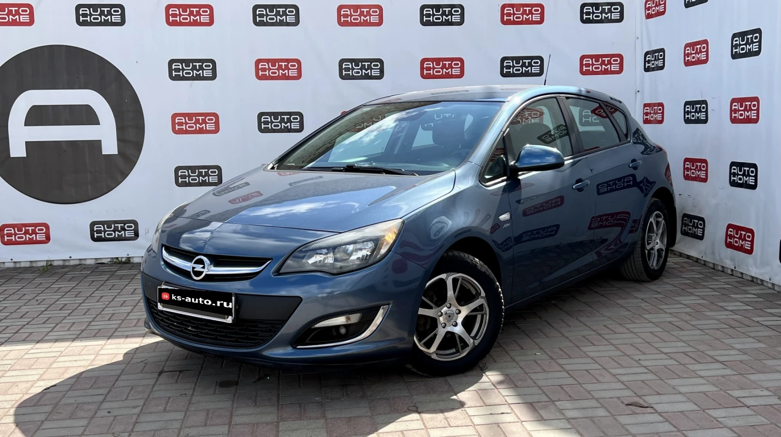 Opel Astra, 2013г., передний привод, автомат