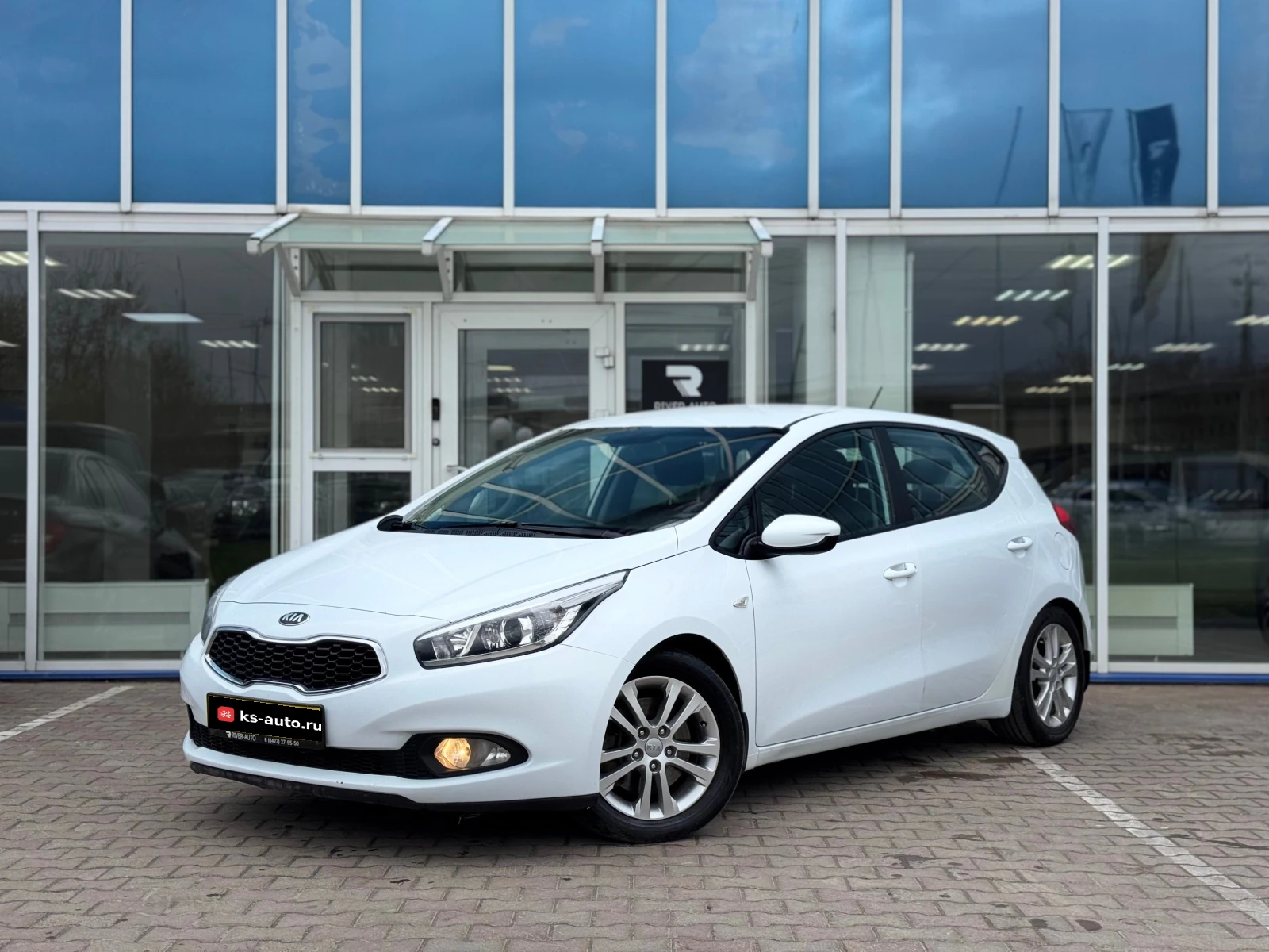 Kia Ceed, 2014г, передний привод, автомат