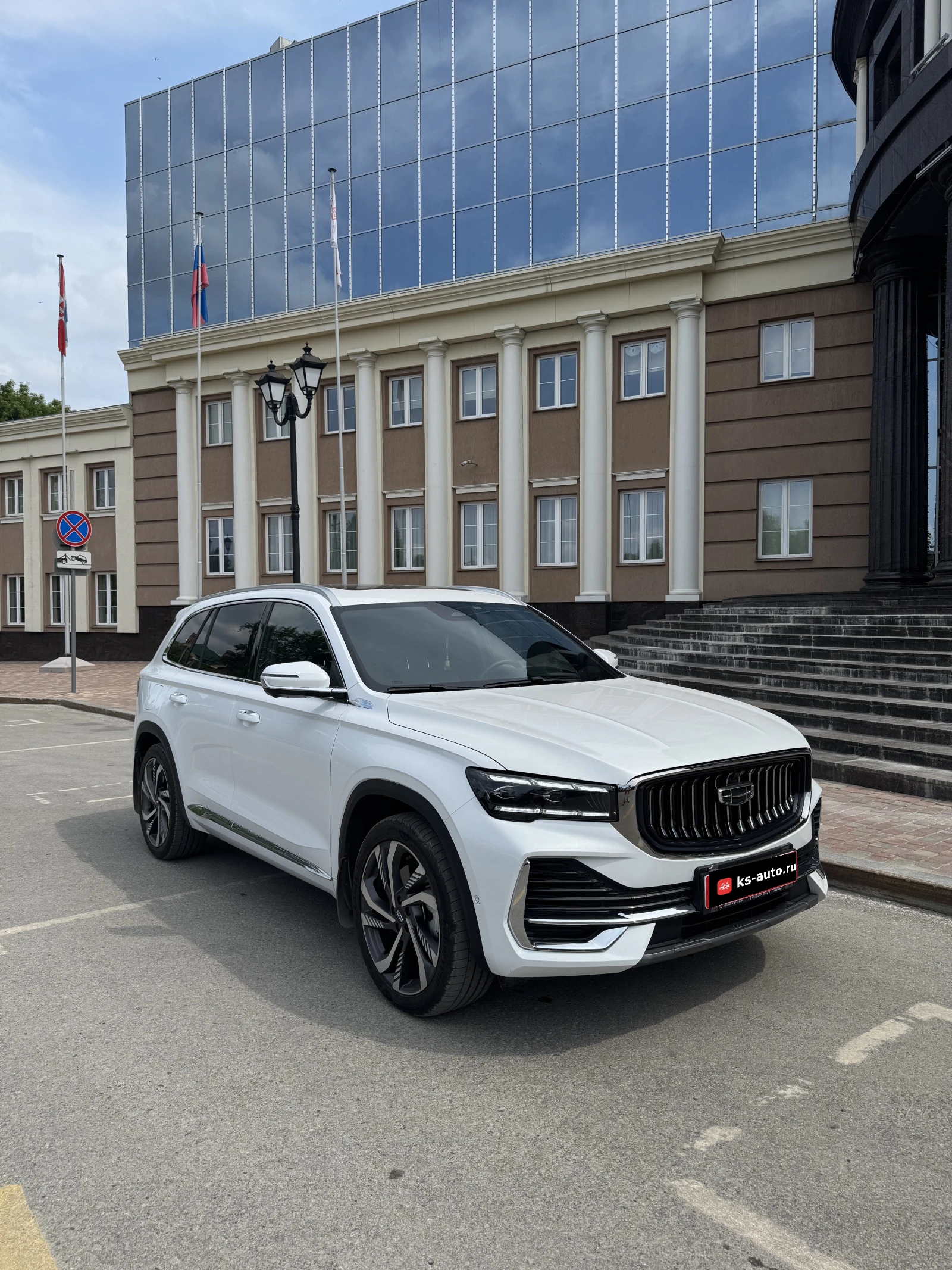 Geely Monjaro, 2024г, полный привод, автомат
