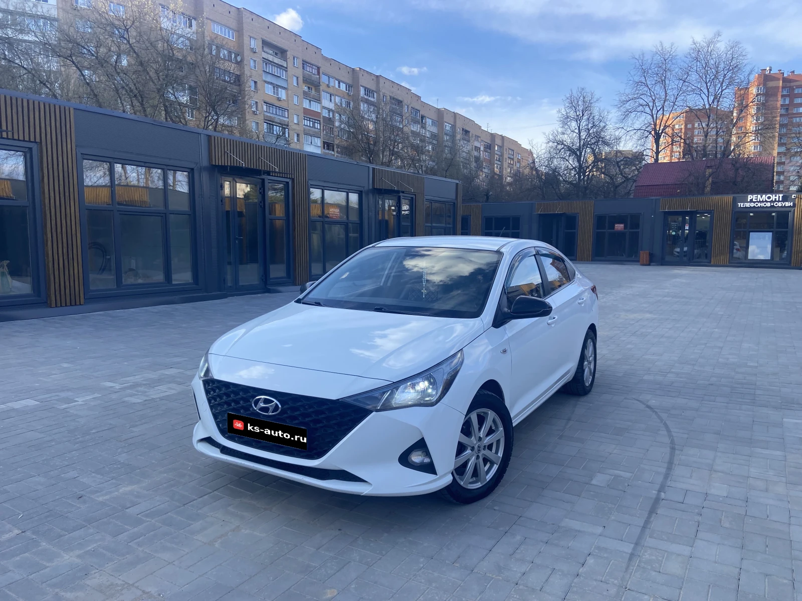 Hyundai Solaris, 2021г, передний привод, автомат