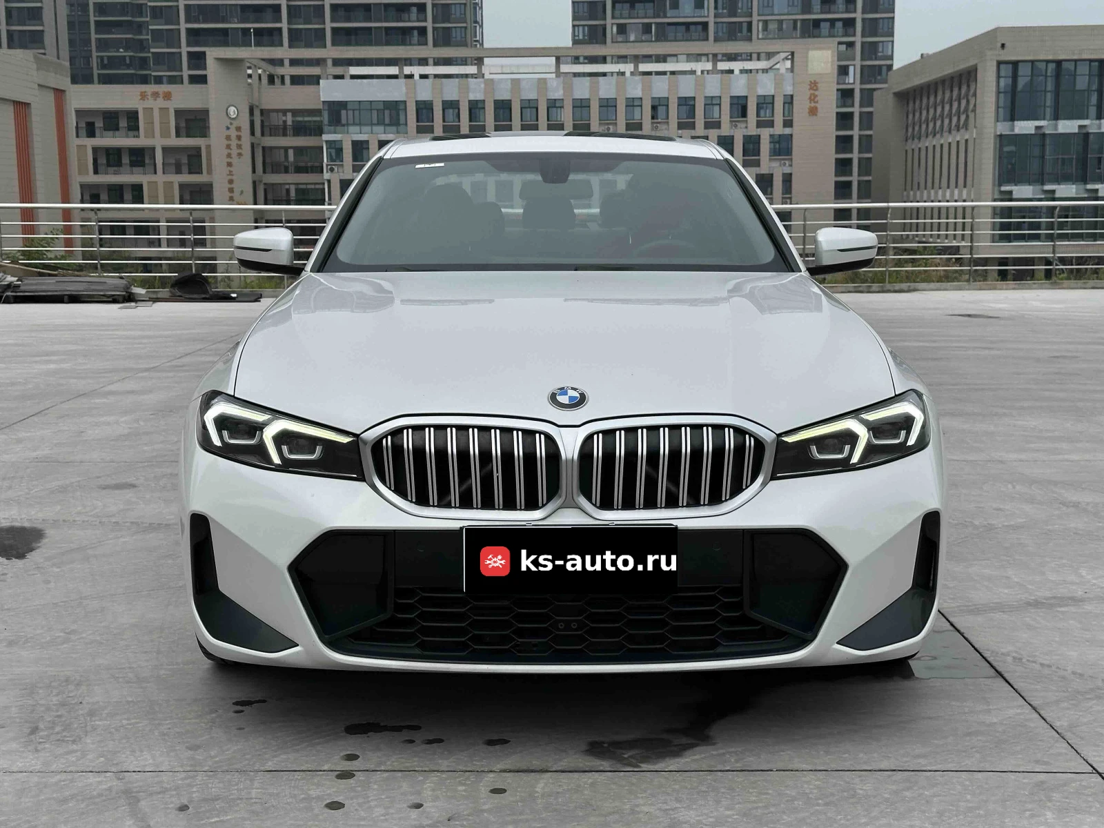 BMW 3 серии, 2023г, задний привод, автомат