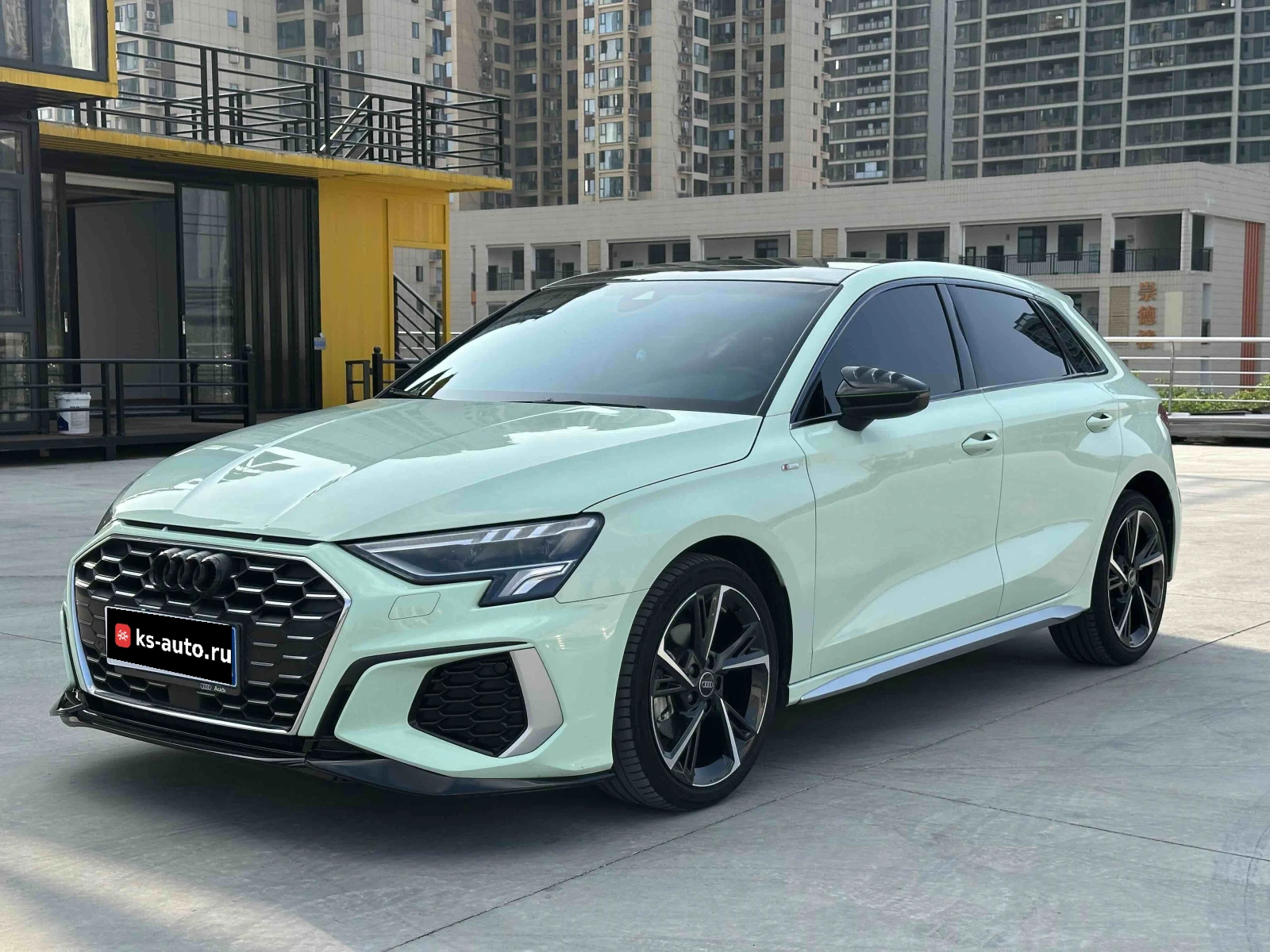 Audi A3, 2022г, передний привод, робот