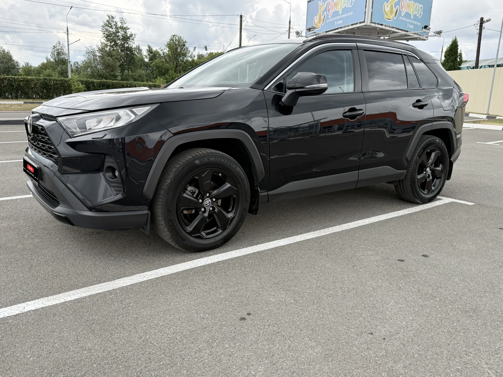 Toyota RAV4, 2021г, полный привод, автомат