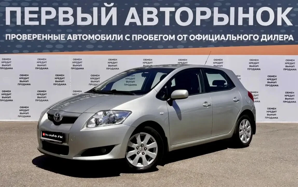 Toyota Auris, 2008г, передний привод, робот