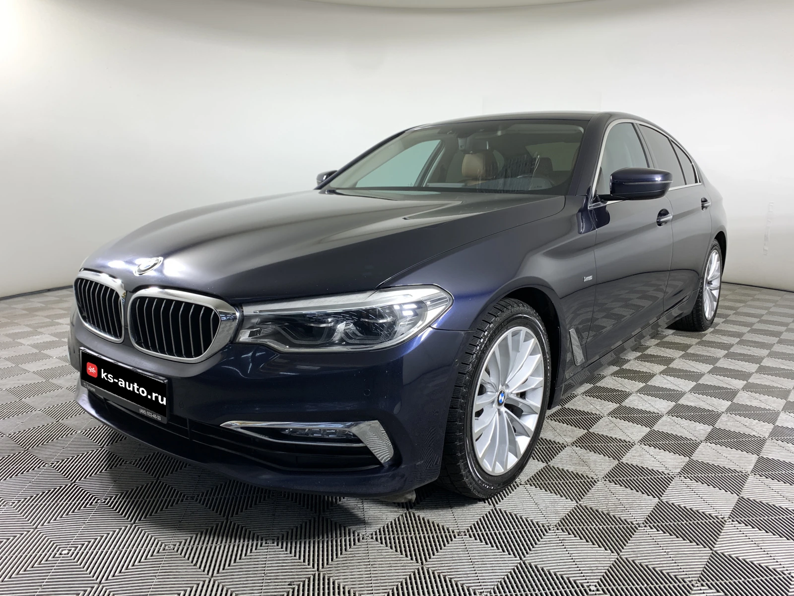 BMW 5 серии, 2018г, передний привод, автомат