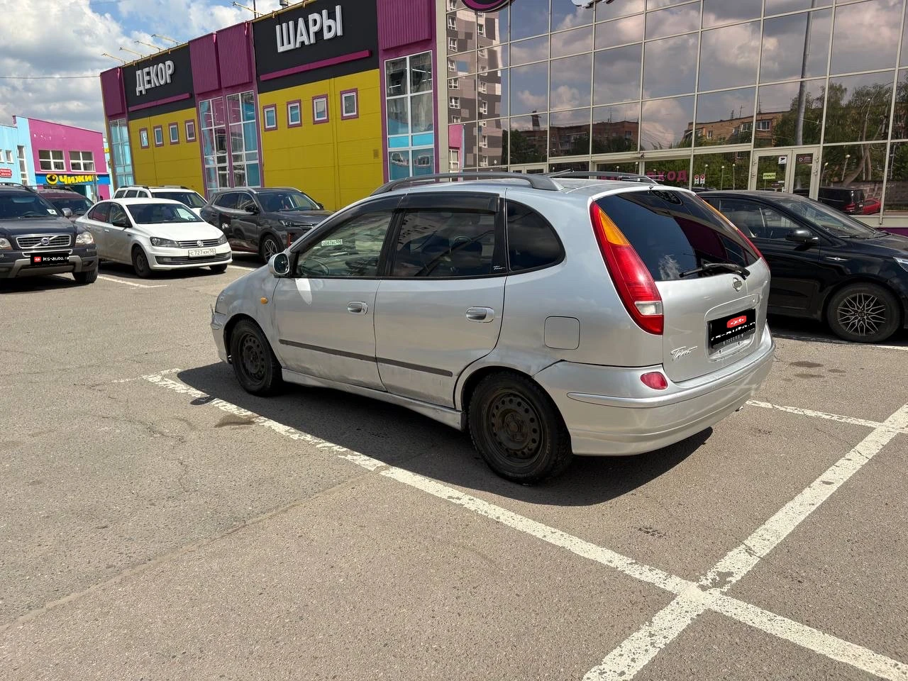 Nissan Tino, 1999г, передний привод, вариатор
