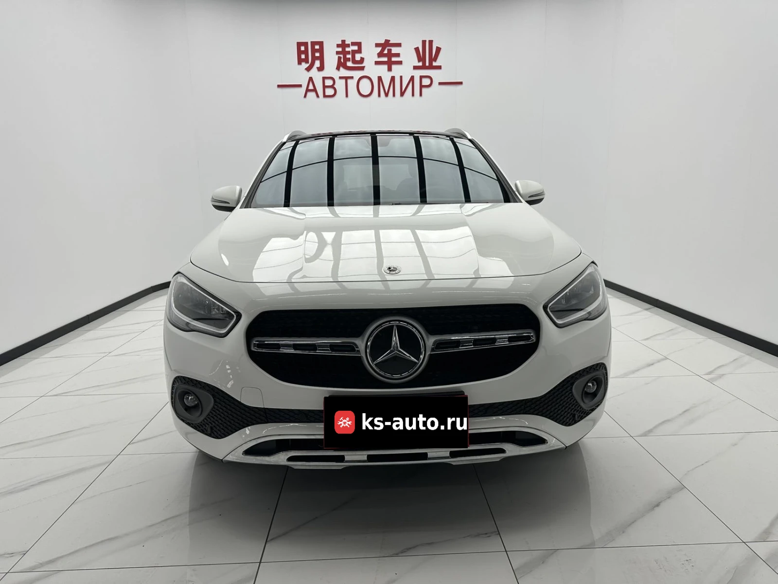 Mercedes-Benz GLA, 2021г, передний привод, робот