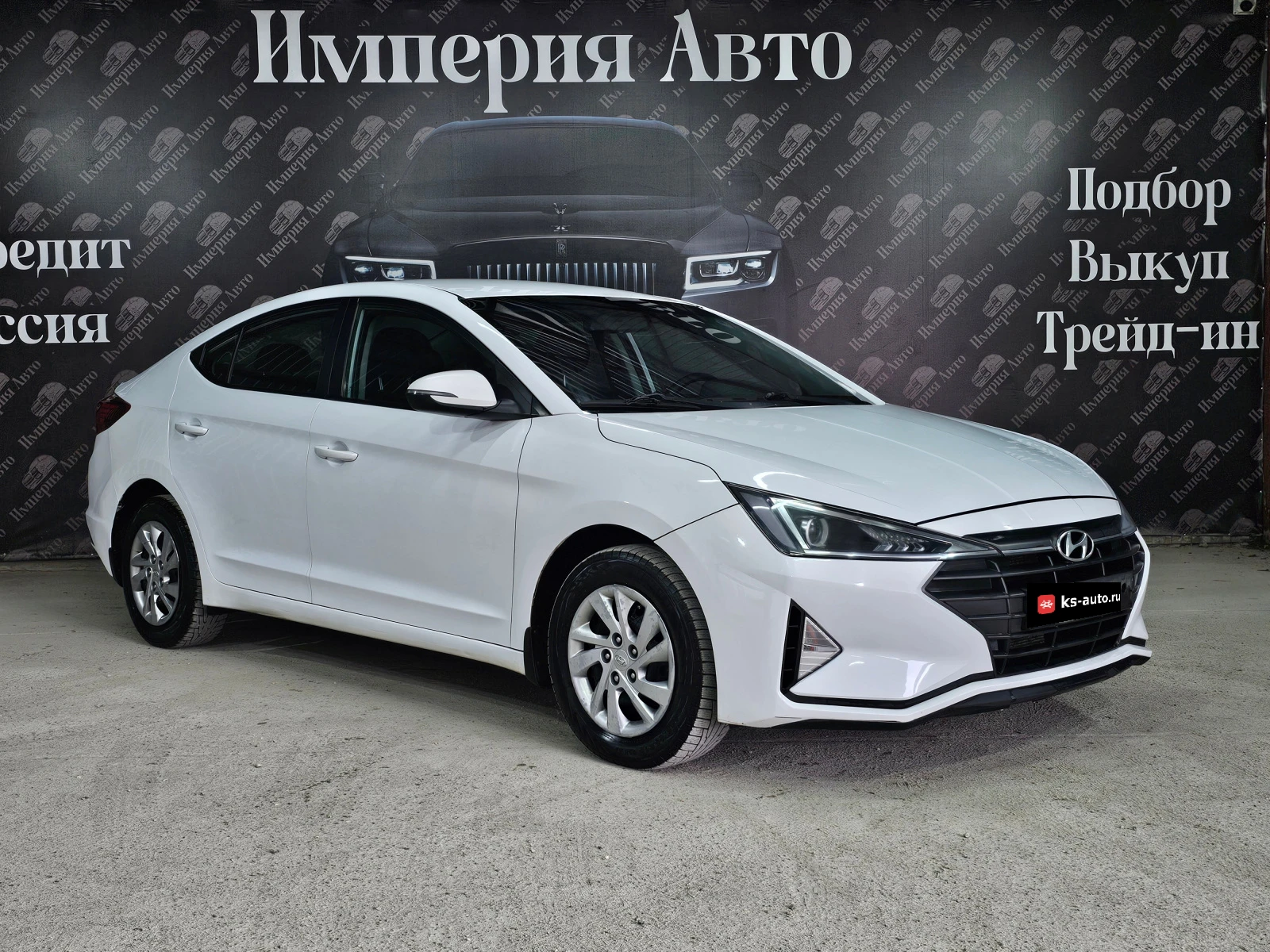 Hyundai Elantra, 2019г, передний привод, автомат